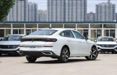 Volkswagen Lamando L 280TSI